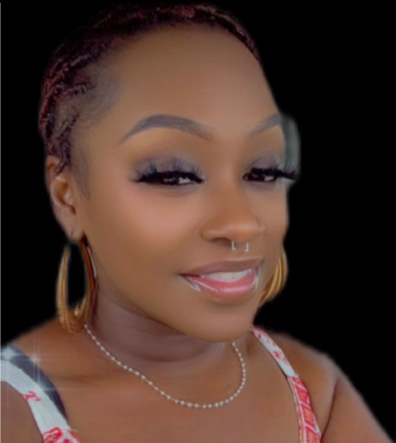 Alyssa, loctician at iSlay Studios specializing in traditional locs, microlocs, loc styles, and loc repairs in Bridgeton MO